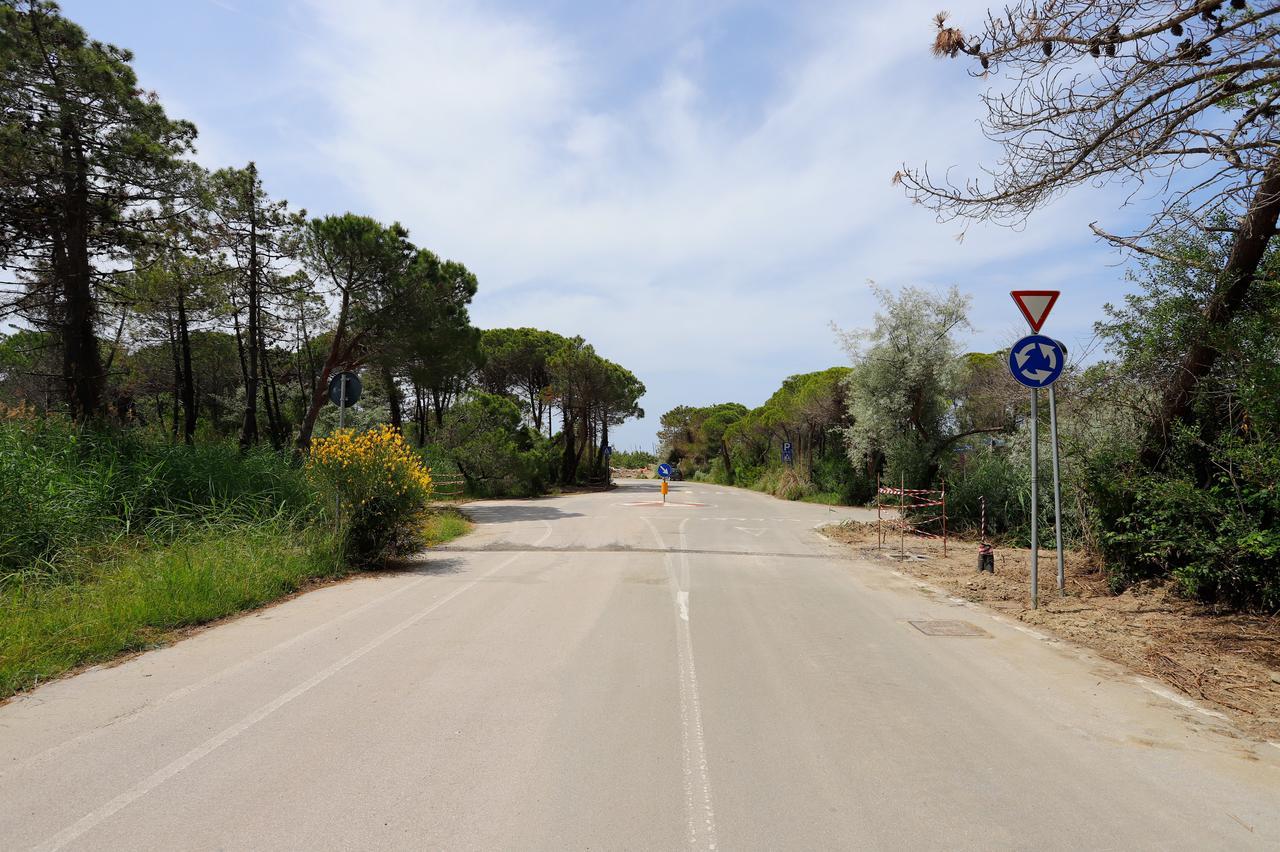 Hotel Grifone Principina a Mare Bagian luar foto