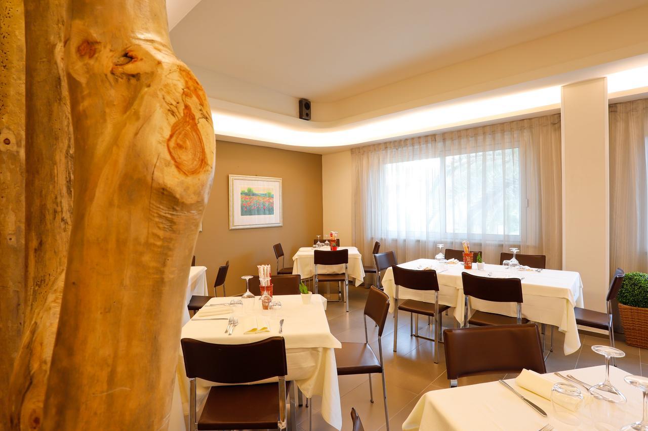 Hotel Grifone Principina a Mare Bagian luar foto