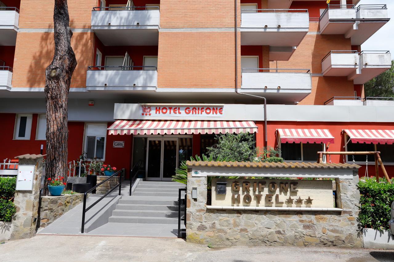 Hotel Grifone Principina a Mare Bagian luar foto