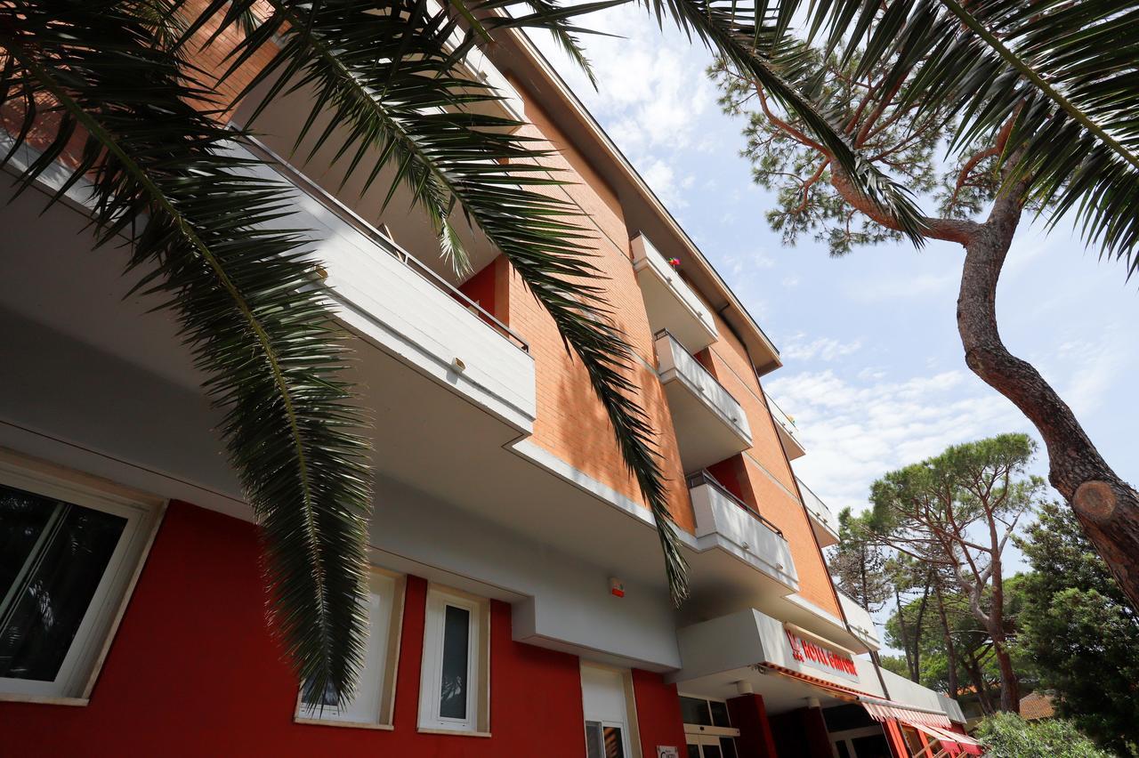 Hotel Grifone Principina a Mare Bagian luar foto